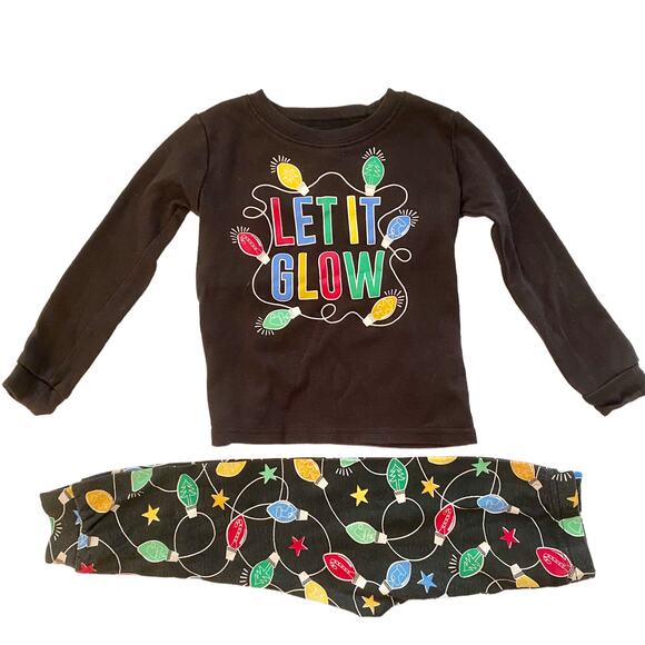 2 Pair of Holiday Pajamas Size 2T - Picture 2 of 5